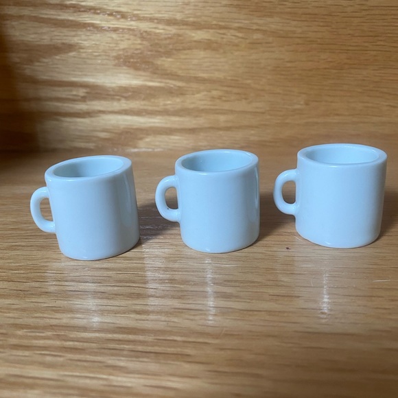 3/$20 ✨ Vintage Disney Collectible Mini Mugs Cups - Picture 8 of 8